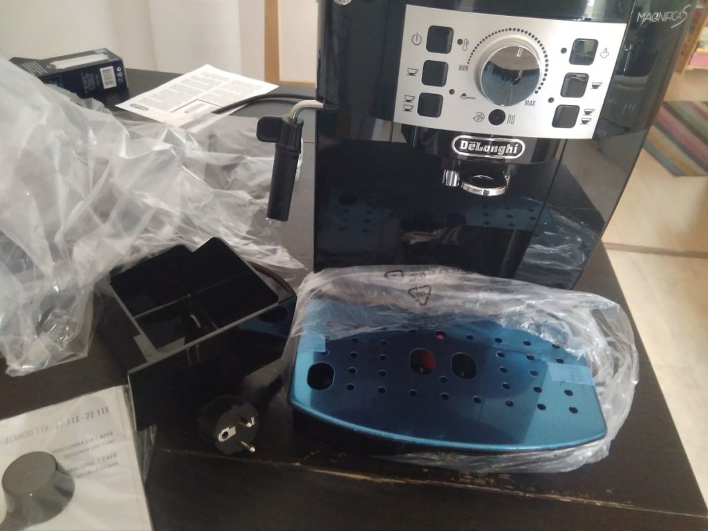 De'longhi Magnifica S Ecam 22.110.b Bedienungsanleitung De'Longhi Magnifica S ECAM 22.110.B Bedienungsanleitung - Ehrenkaffee
